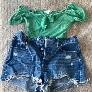 Levi’s 501 Distressed Blue Denim Jean Shorts size 31 inch waist ( size 10-12 )